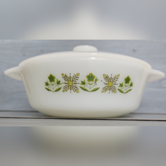 Vintage Anchor Hocking Fire King Green Meadows Round Casserole 1 Quart with Lid - Picture 7 of 9